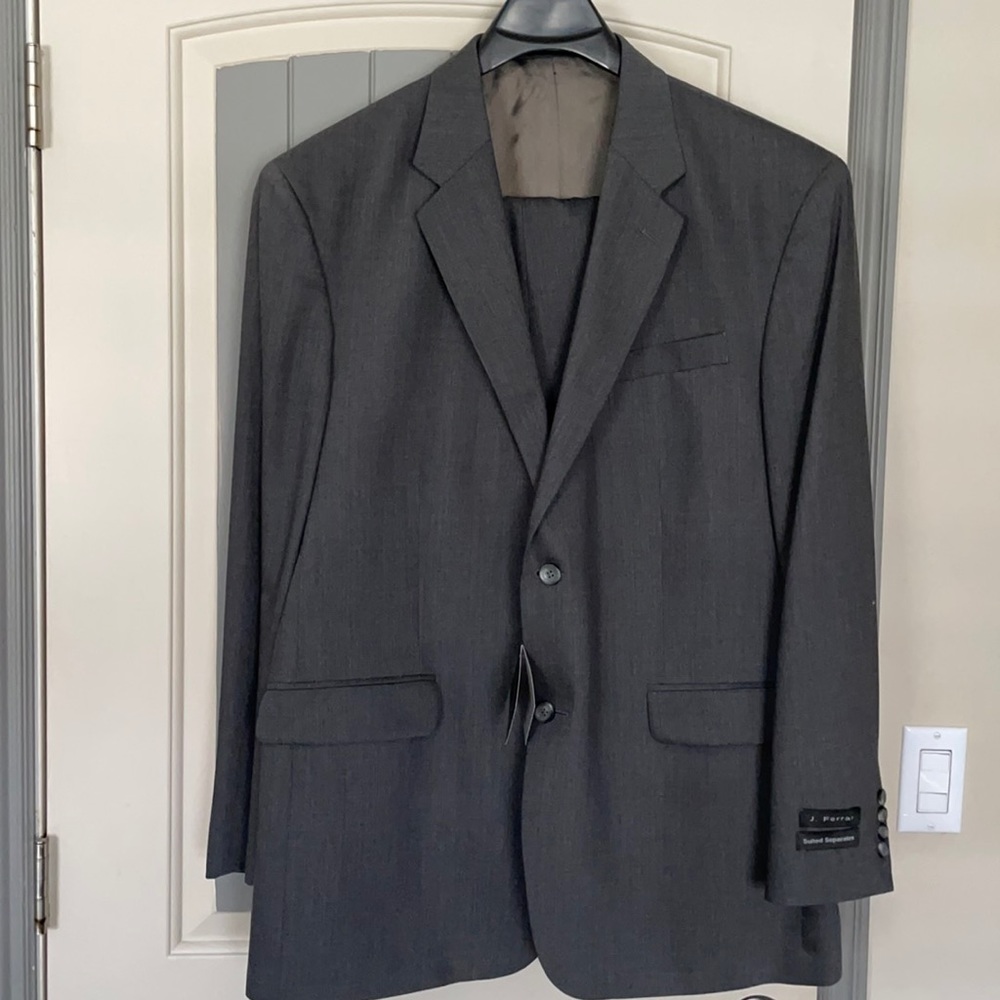 Men’s j.ferrar suit